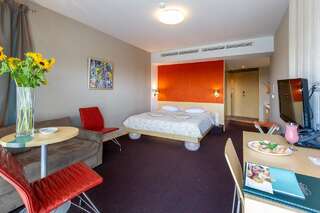 Отель Niebieski Art Hotel & Spa Краков Двухместный номер с 1 кроватью и террасой-4
